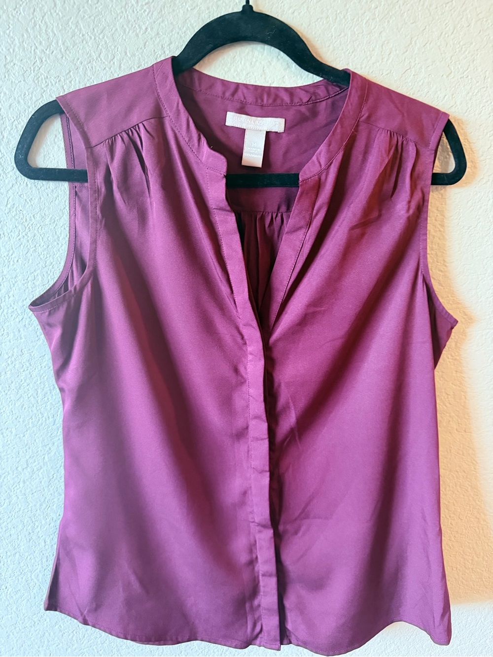 Banana Republic Plum Sleeveless V-Neck Camisole